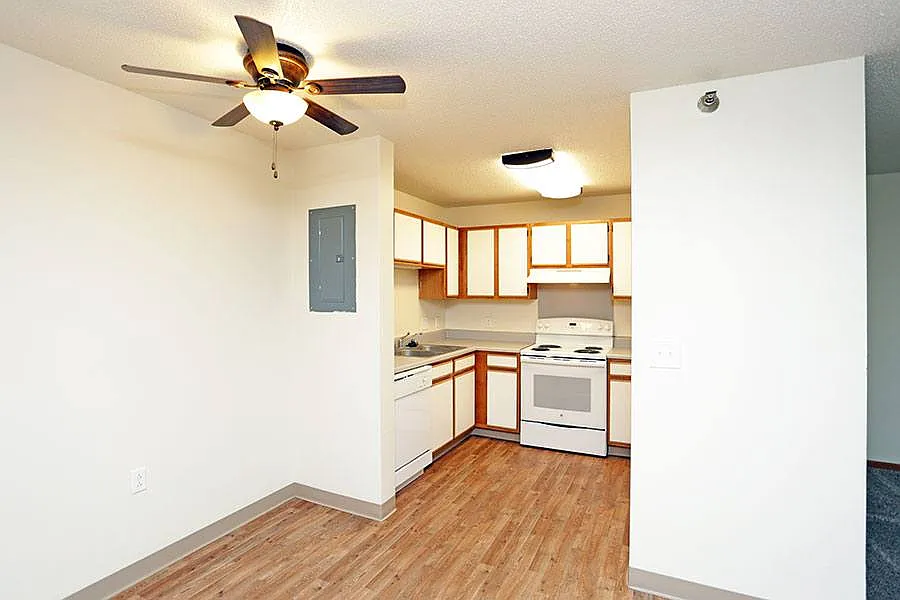 The Arbors Apartments — Photo 2