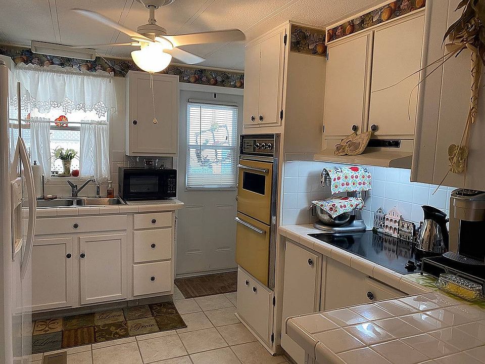 1st image of 148 Camellia Dr #165