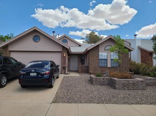 860 Springfire Dr, El Paso, TX 79912