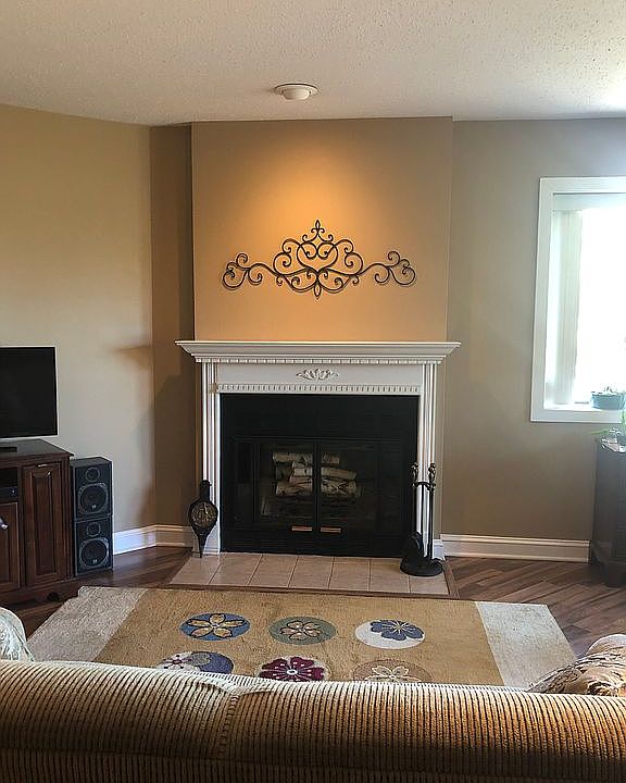 1st image of 368 Harbor Dr Unit 103