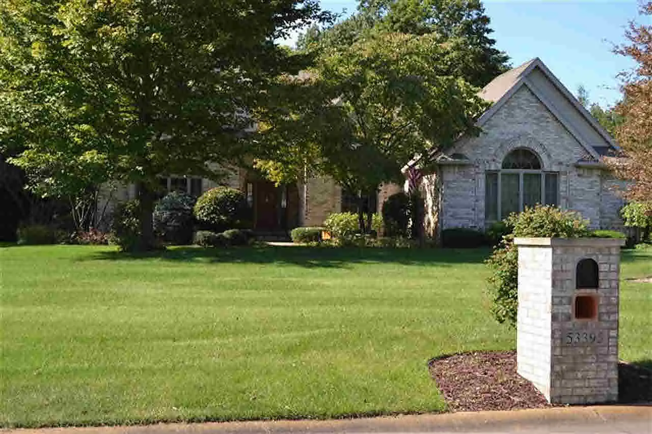 53395 Pheasant Ridge Dr photo 1