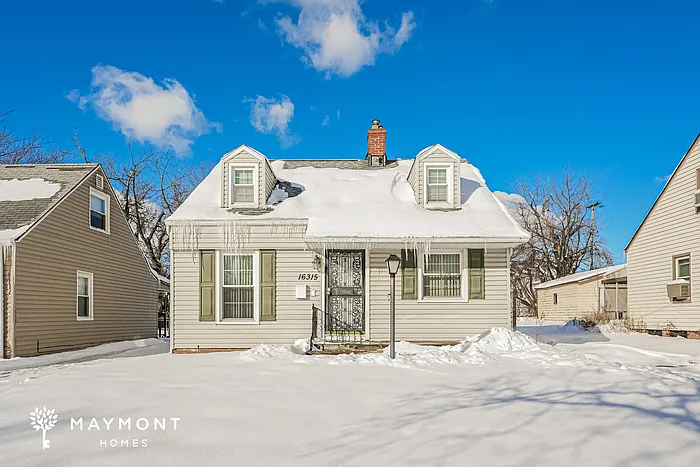 16315 Westview Ave — Photo 1