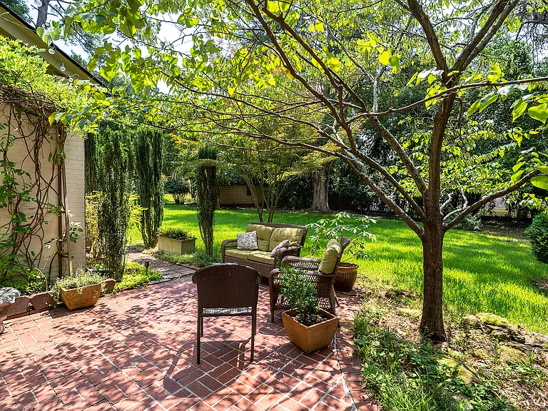 321 Milledge Hts — Photo 44