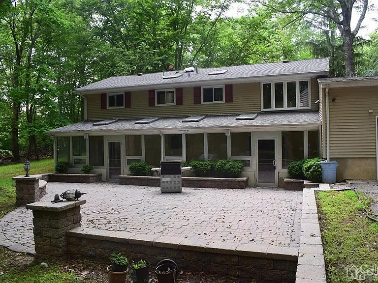 13 Pinter Ln — Photo 15