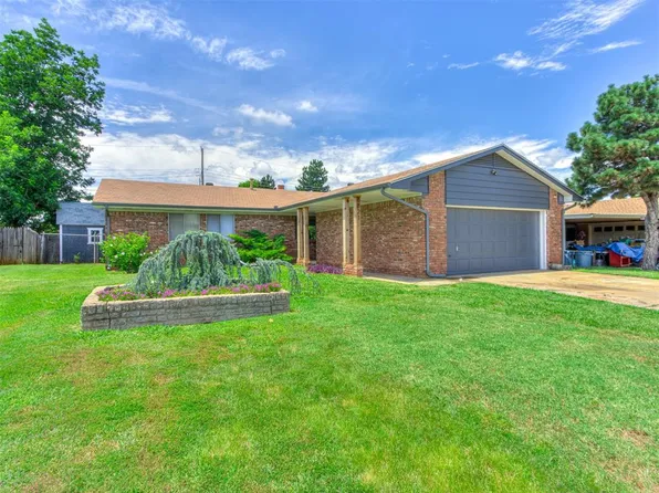 6821 N Grove Ave, Warr Acres, OK 73132