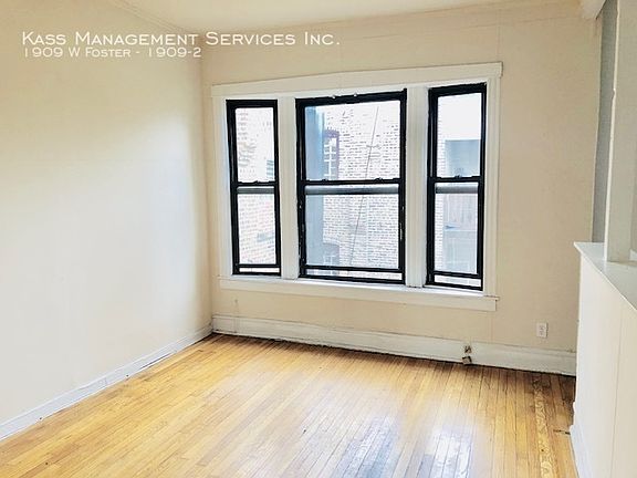 4th image of 1909 W Foster Ave #19092
