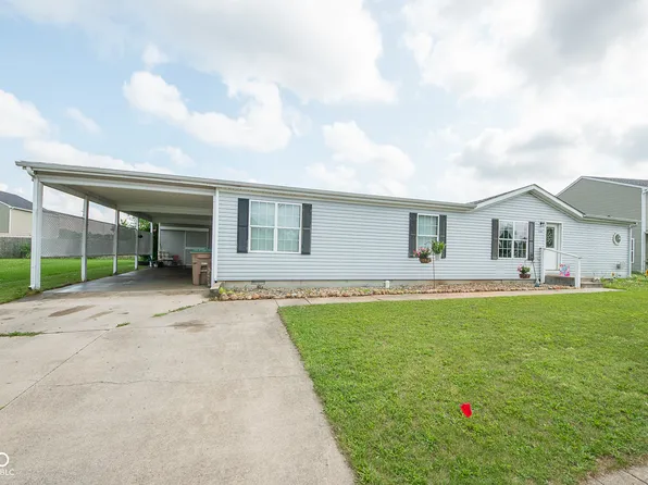 3349 Cessna Dr, Columbus, IN 47203