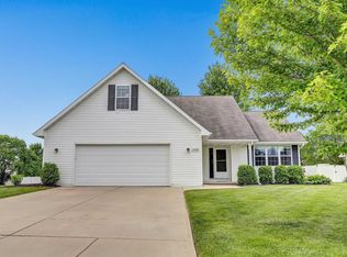 3058 Saybrook Cir, Green Bay, WI 54311