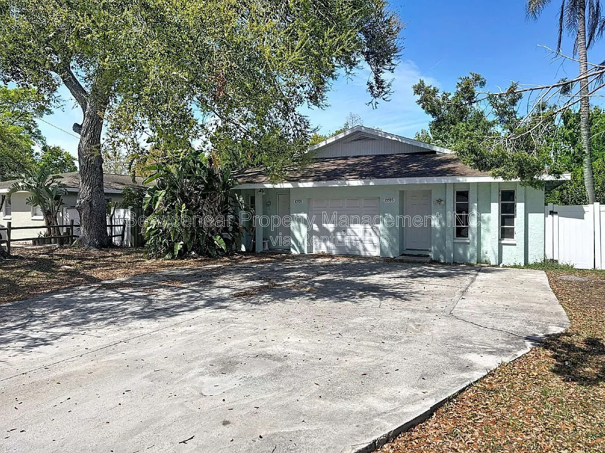 Building Photo - 10597 101st Ave #1
