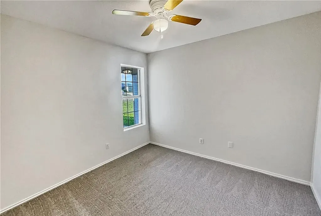 Building Photo - 4403 Palmtree Ln