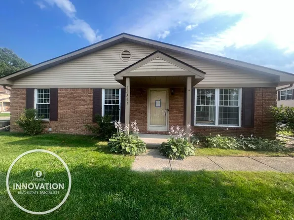 36891 Oakwood Ln, Richmond, MI 48062
