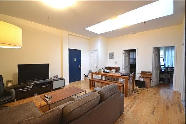 Rented by Bold New York | media 1