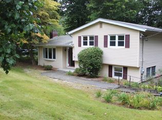 46 Midland Ave, Central Valley, NY 10917