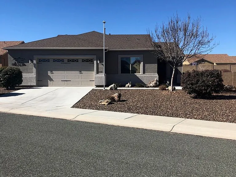 3986 N Fairfax Rd — Photo 1