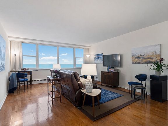 2nd image of 1150 N Lake Shore Dr APT 9F