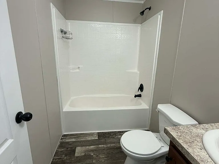 1301 Devils Glen Rd #4 — Photo 7