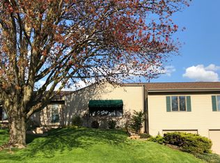 1580 Ruann Dr, Dubuque, IA 52001