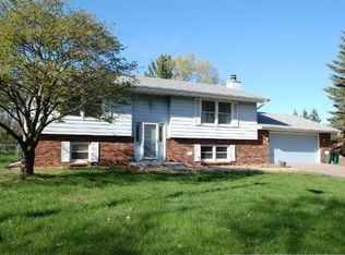 118 13th St, Hudson, WI 54016