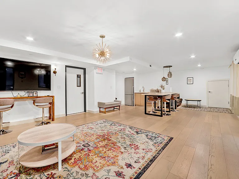 2128 Ocean Ave #4G — Photo 10
