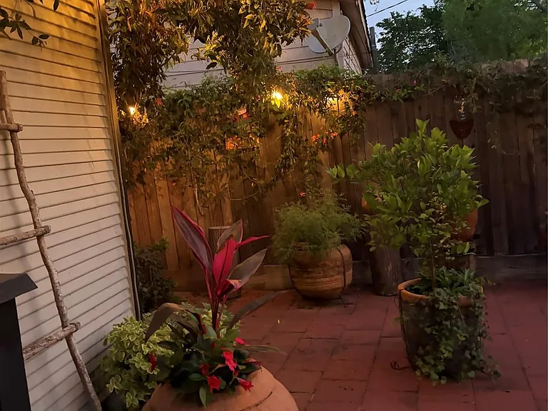 610 Northwood St — Photo 3