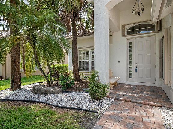 2nd image of 11289 NW 65th Manor