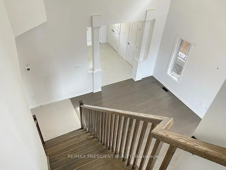 35 Whitton Dr — Photo 12