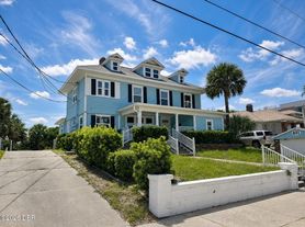 431 N Grandview Ave, Daytona Beach, FL