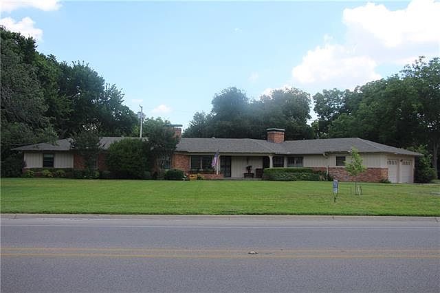1st image of 1207 W Westhill Dr