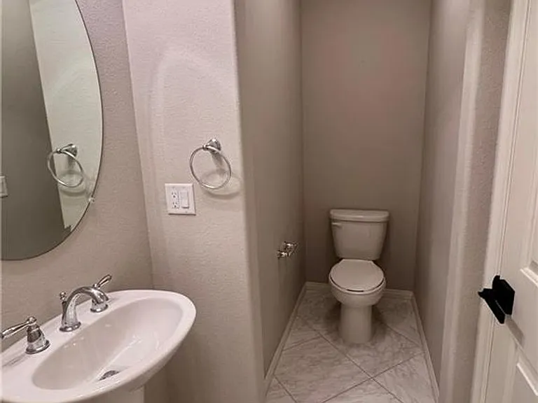 8115 Sorrel St — Photo 10