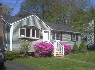 11 Rindone St, Holbrook, MA 02343