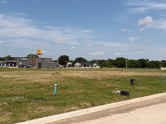 5th image of 102 Nokota Dr
