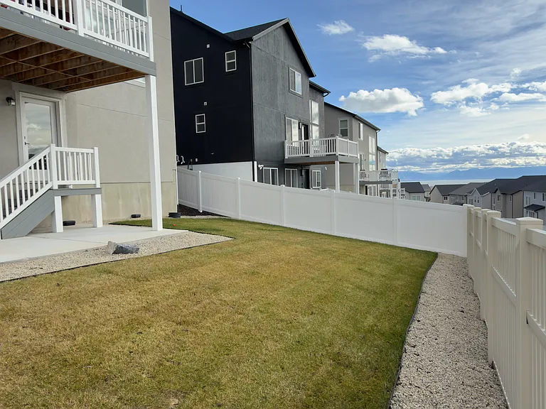 1457 W Russo Dr — Photo 35