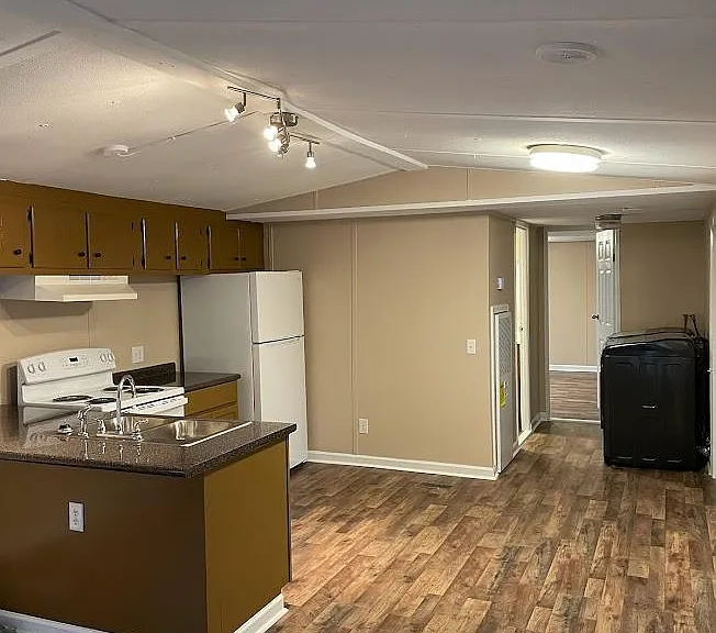 219 George Hudson Rd — Photo 17
