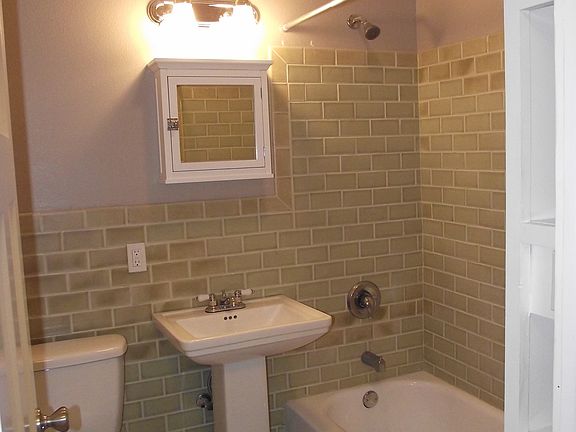 5th image of 1002 Earnest S Brazill St APT 6