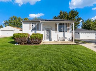 304 Hamrick Ave, Romeoville, IL 60446