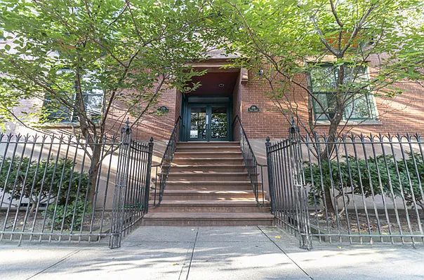 Sold by Compass | media 23