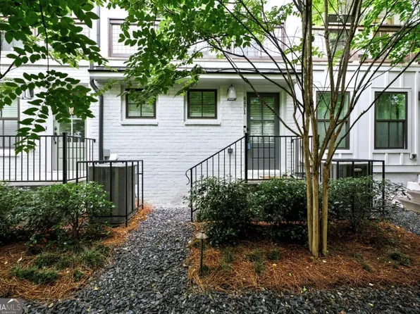4471 Dandelion Ln, Atlanta, GA 30342