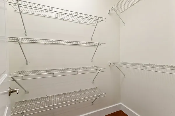 333 S Salina St #1 — Photo 11