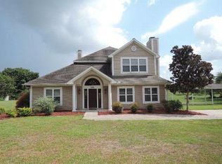 251 Lakeview Dr, Victoria, TX 77905