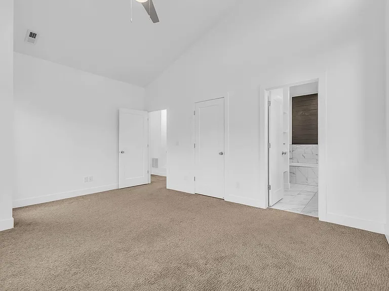 2250 N 475 W — Photo 16