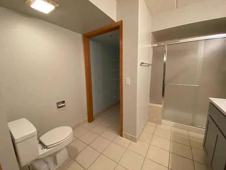 6430 W Berteau Ave #311 — Photo 11