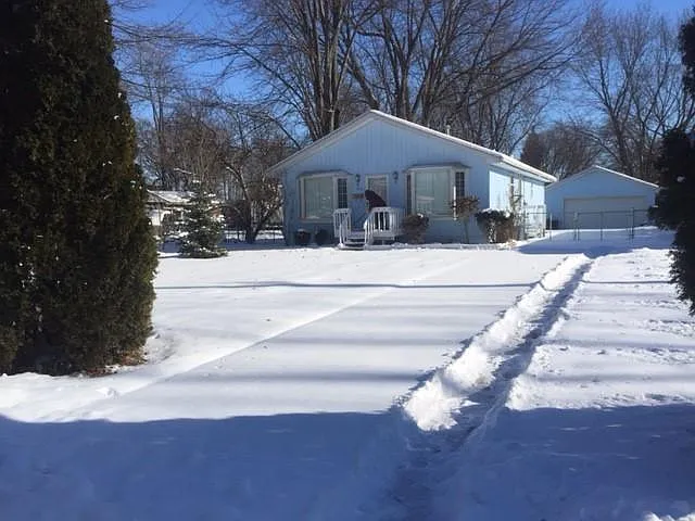 710 Saint Clair Blvd photo 1