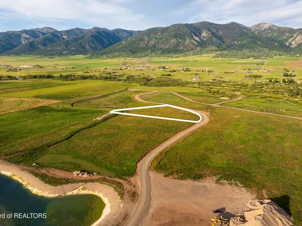 16 Trespass Ln, Freedom, WY 83120
