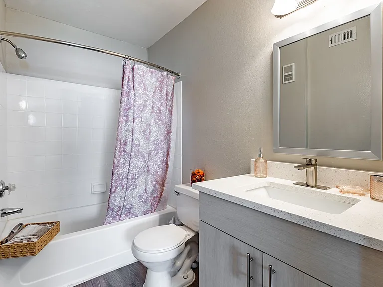 Collington Apartments — Photo 9