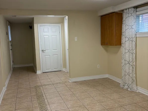 72 Button Rd #Basement, Vaughan, ON L4L 1K1