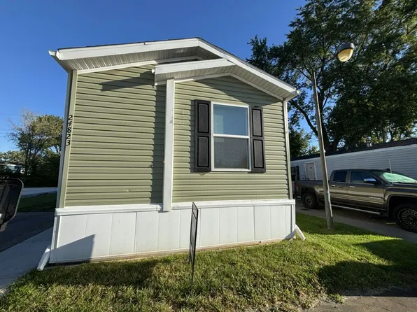 24823 Bellwood #22, Harrison Township, MI 48045