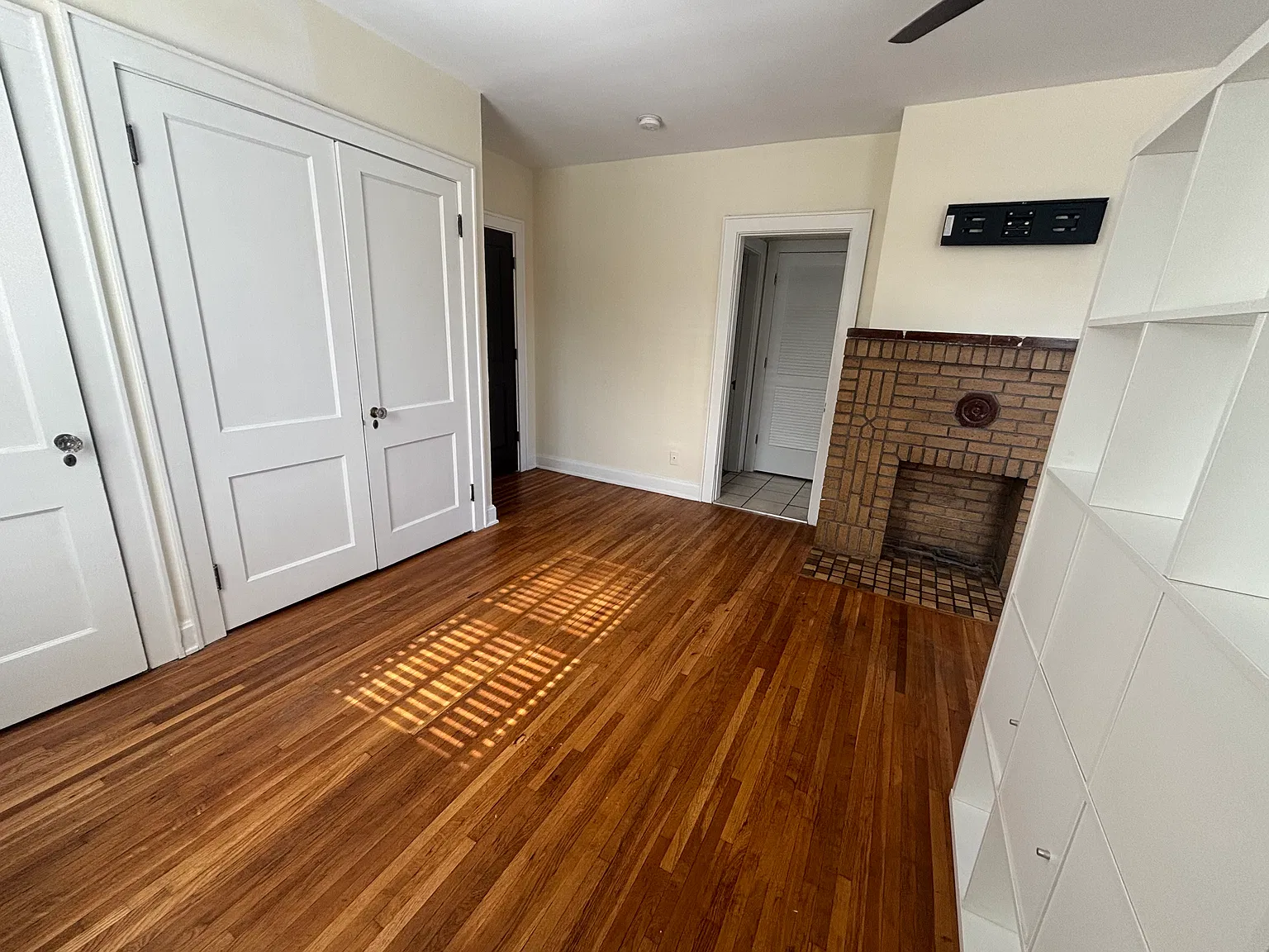 Studio, 600 sqft, $1,050 — Photo 2