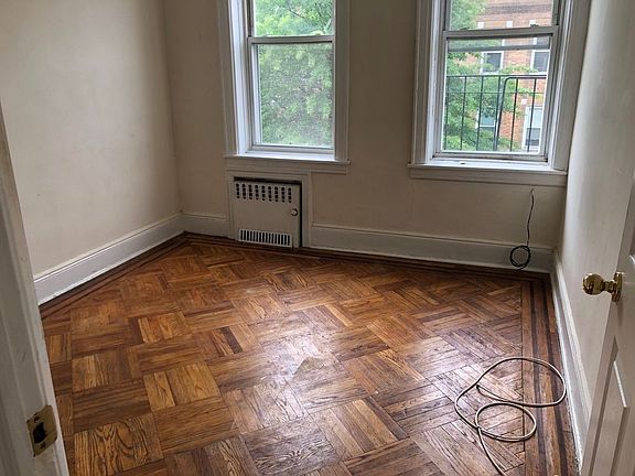 4th image of 34-11 43rd St #2F