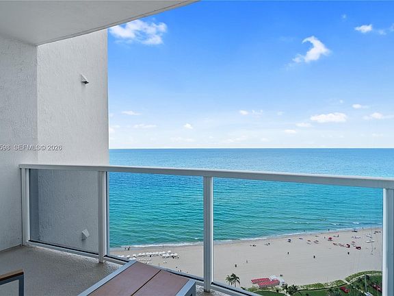 4th image of 18001 Collins Ave #2010