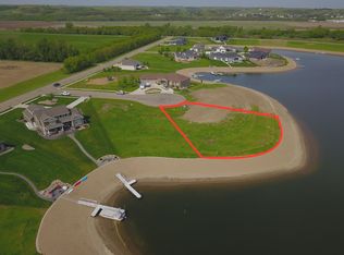 4216 Bayfront Pl SE, Mandan, ND 58554